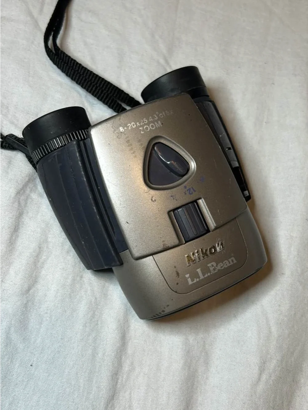 Rare Vintage Nikon L.L Bean Zoom 8-20x25 4.3 Degrees At 8x Mini Binoculars